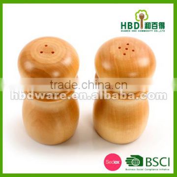 2016 high quality 2 pcs wooden salt and pepper shakers