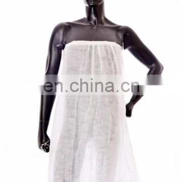 Disposable nonwoven beauty skirts