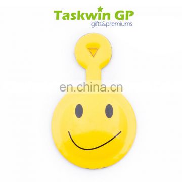 Wholesale over print China brooch pins/smile logo metal material pin