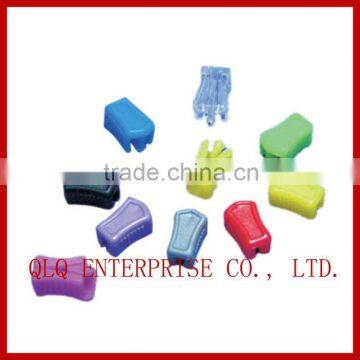 Plastic Cliper for PVC Zipper