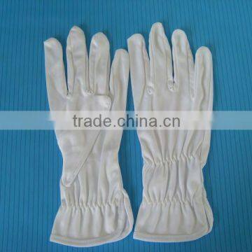 Clean gloves