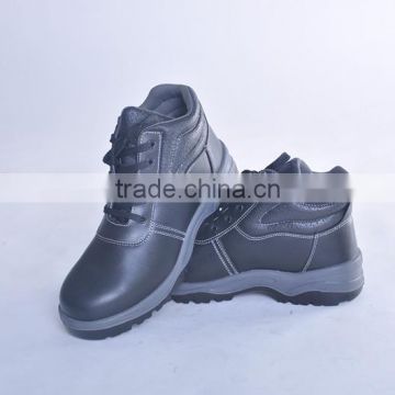 Anti-oil pollution safety shoes