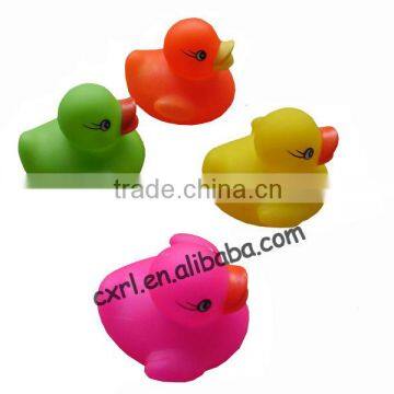 Mini plastic bath duck