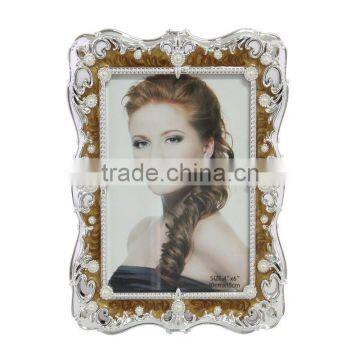 LOVELY PLASTIC PHOTO FRAMEs