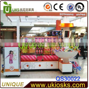 ON DRESS AND DEPORTMENT store shoe display&display stand for glove&acrylic hat display stand