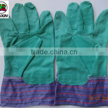 Green PVC impregnated working gloves