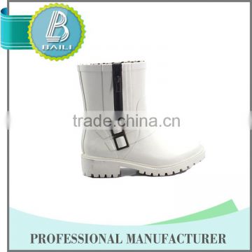 High quality Cheap Environmental transparent rain boots women