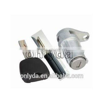 Citron 407 door lock with HU83 blade