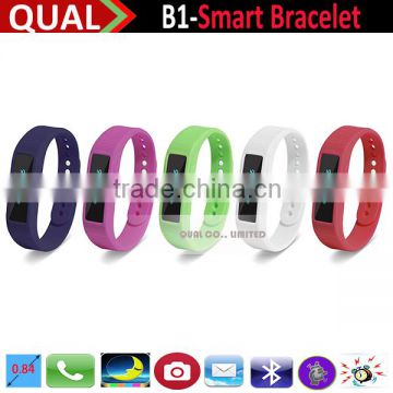 2015 hot Bracelet watches, smart Bluetooth Bracelet multi-function color Q