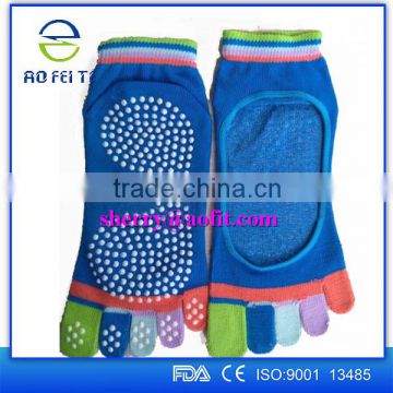 Amazon Supplier Non Slip Full Toe Women Cotton Pilates Strong Grip Non Slid Yoga Socks