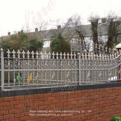 fence iron fencing of house