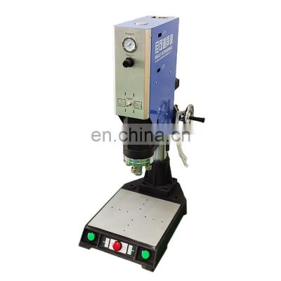 Ultrasonic welding machine for hot and cool pack