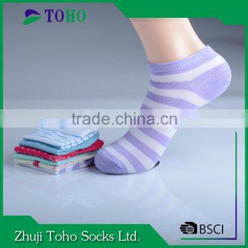 2016 Fashion Design hort socks for ladies with Horizontal stripes