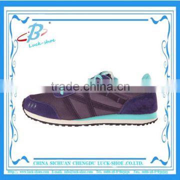 Classic sports shoes with mesh upper EVA rubber sole light weight for wholesale