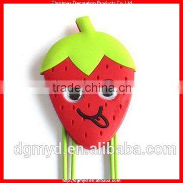 Cute strawberry soft PVC paper clip with 7mm real googly eyes (MYD-2113)