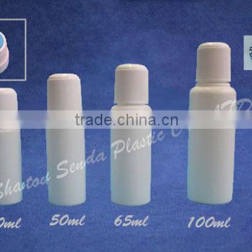 Shantou factory manufacturer with sponge applicator liniment plastic bottle