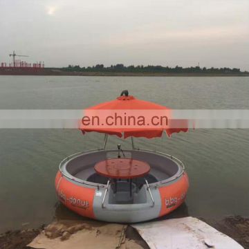 Good quality Leisure Electric BBQ Donut Boat for Water Park with Friend