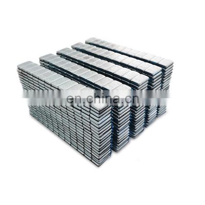 Fe  tire balancing weights adhesive wheel balance weights for steel and alloy rim keep balancing with different tapes