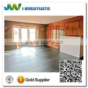 Recyclable fluted plastic floor covering during decoration