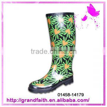 2014 hot selling heavy duty rain boots