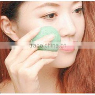 2014 Natural facing of green tea konjac sponge,without any chemicals