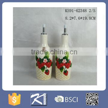 strawberry shape oiler porcelain storage bottle for tableware