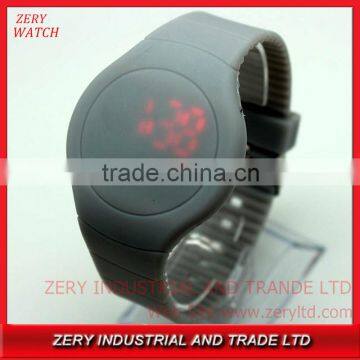 R0476 (^o^)/~ the most popular touch screen watch,pu band touch screen watch