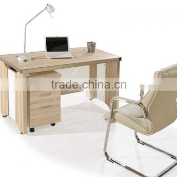 Simple and stylish executive office table