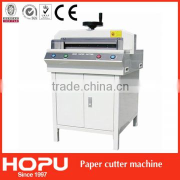 Paper cutting machine / Guillotine