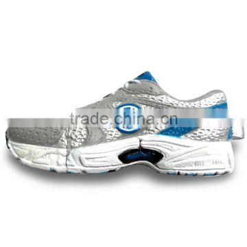 Custom manufacturer of PVC soft rubber U disk shell sneaker shoes model USB shell