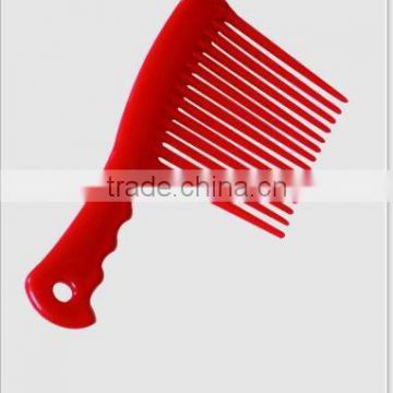 Plastic horse mane comb