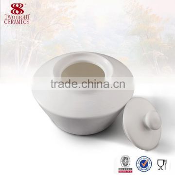 Round insulated ceramic material suagr honey pot for sale