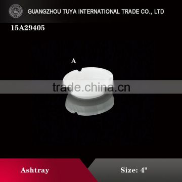 Factory wholesale simple white ceramic ashtray