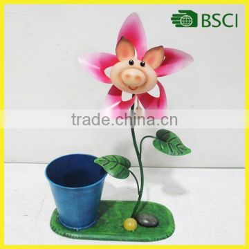 Cheap Beautiful Outdoor Garden Metal Colorful Pig Windmill Flower Pot