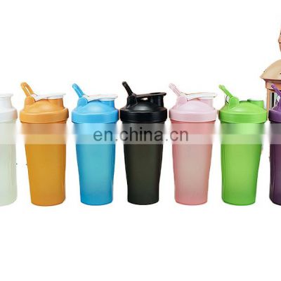 600-700ml Portable Water Bottle Portable Drinking Cup Gym Leakproof Drop-proof Portable Shaker Mug Outdoor Travel Water Bottle