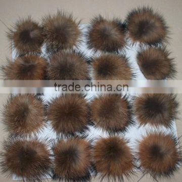 Wholesale Colorful Real Raccoon Fur Ball Fur Pom Poms For Women Winter Hat And Cap