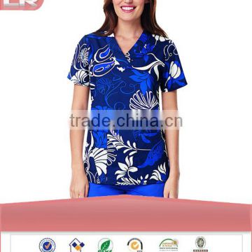 Wholesale OEM Popular New Style 100% Cotton Women's V-Neck Botanical Print Scrub Top/Hospital uniformTop