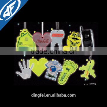 Promotion child plastic reflective sticker keychains hanger for roadsafety
