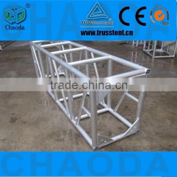 Aluminum box truss system for outdoor concert truss