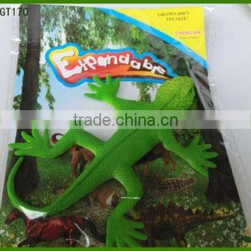 China Toy Factory Supplier EVA crocodile growing ocean animal in water