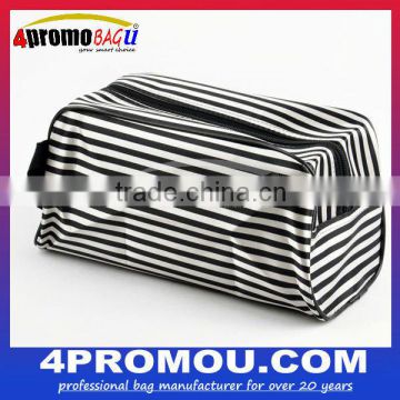 Zippered Polyester Toilet Bag Cosmetic Bag