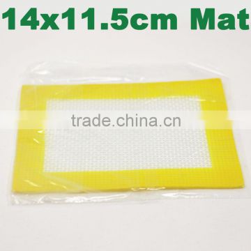 China Vapor pad silicone sticky pad fiberglass heat proof pad printing silicone rubber silicone baking anti-slip mat