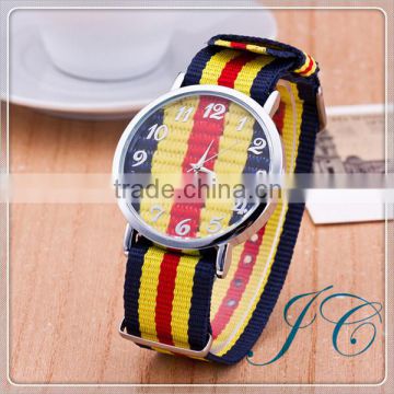 2015 Fashion Popular Charm Younger Watch With Creative Design