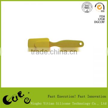 Hot selling best Silicone yellow spatula/scraper YT-S001