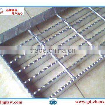 Factory direct wholesale hot-dipped galvanized serrated steel grating for walkway (Guangzhou Manufacturer)