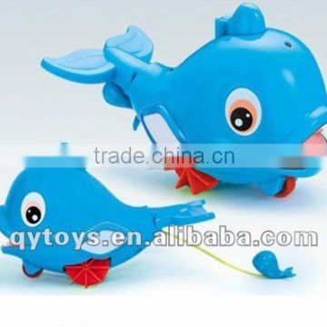 Pull line spray water dolphin toys