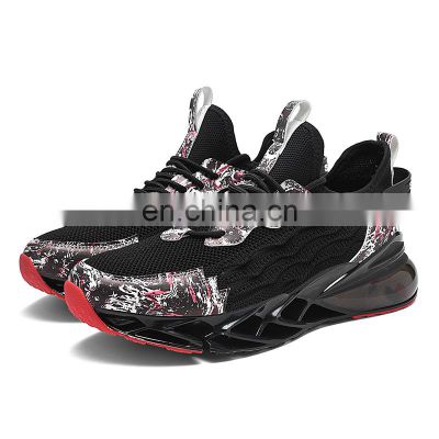 Factory Outlet Christmas Design Wholesale High Quality Men's Jogging Track and Field Breathable Customized Casual Sports Shoes