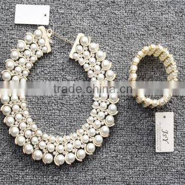 New Fashion Jewelry Items Natural Pearl Statement Necklace with bracelet