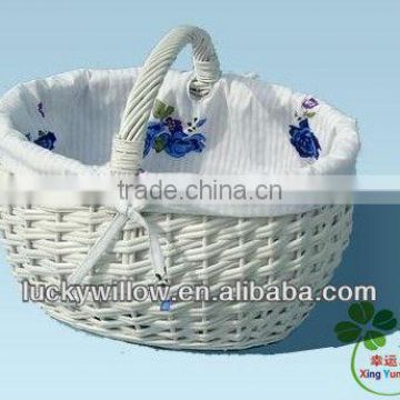 oval white willow storage basket with handle &lining