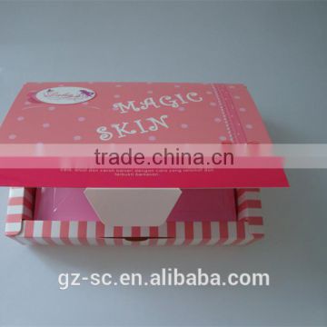 Customized pink gift box with insert